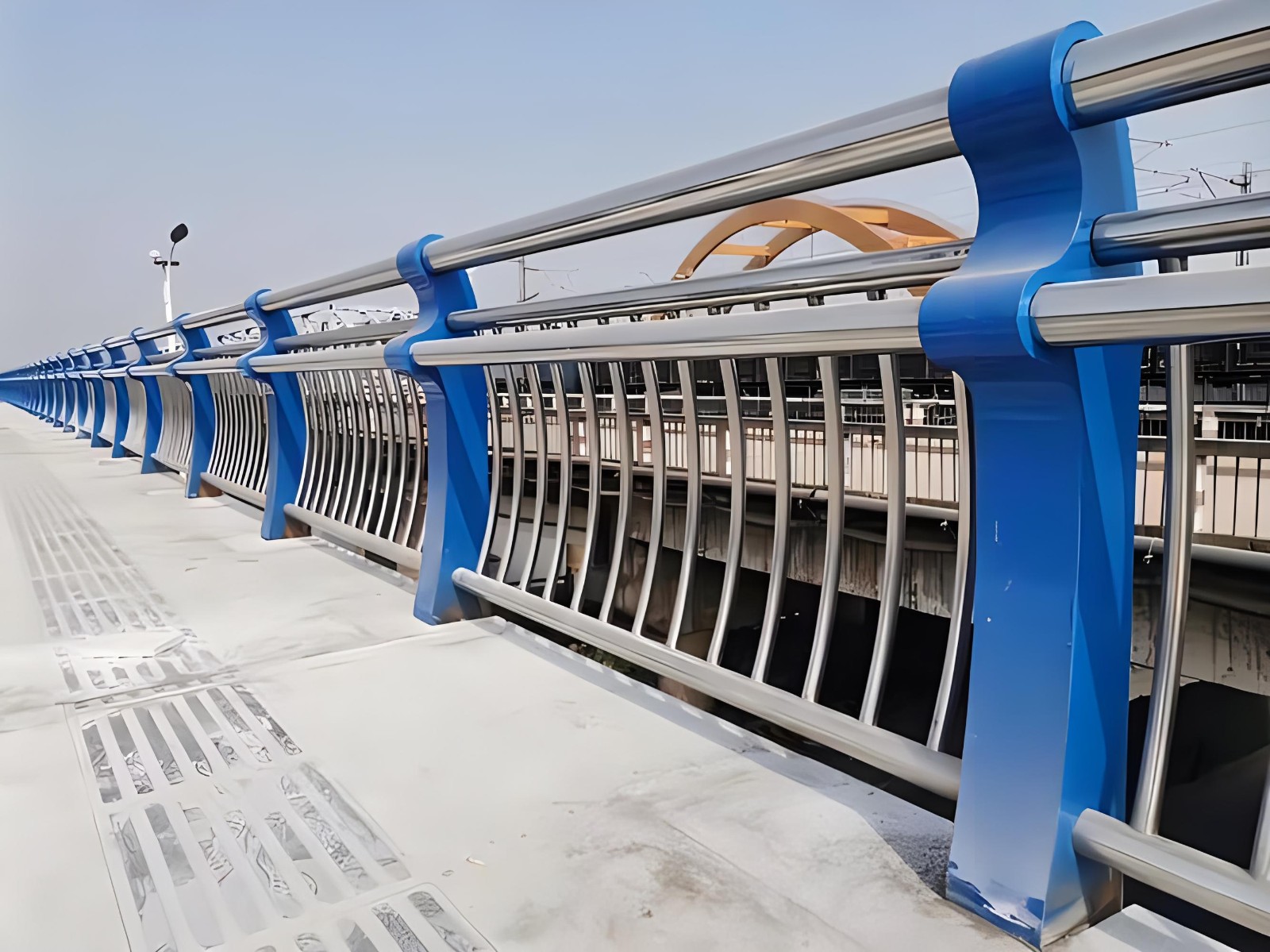 永川不锈钢复合管护栏制造工艺要求及其重要性